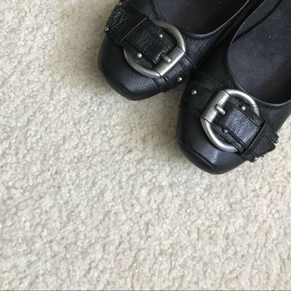 BareTraps Black Buckled Flats with Small Heel - Picture 2 of 4